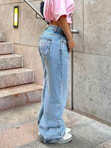 Fashionable Millennium Style Casual Women's Classic Light-Colored Back Pocket Embroidered Straight-Leg Jeans - 中等水洗藍 - 查看 8