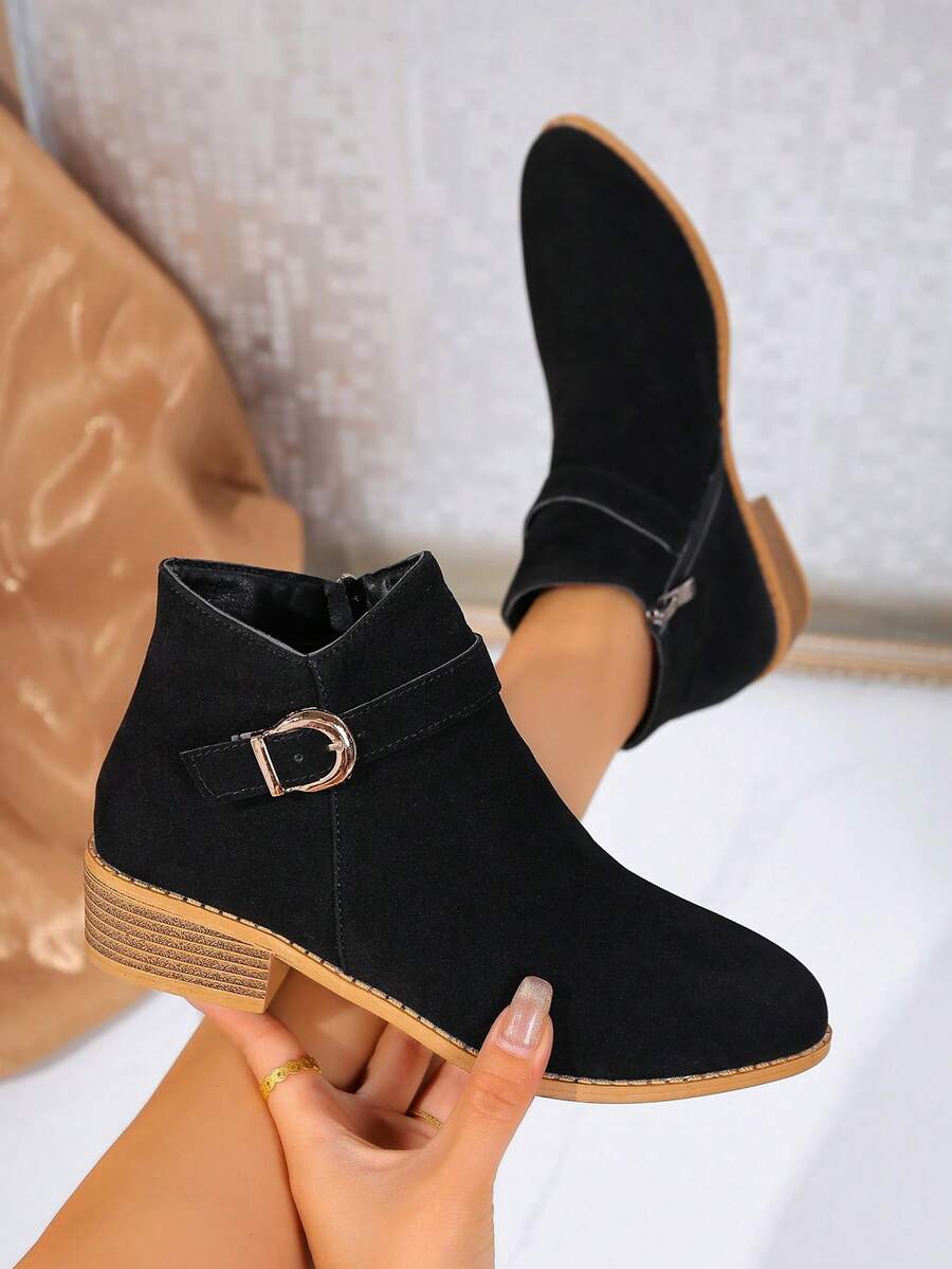 Botas Curtas de Salto Empilhado para Mulheres, Novo Estilo Ocidental de Outono com Salto Alto Empilhado