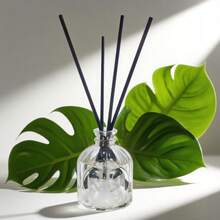 1 Bottle 80ml Amber Sandalwood/After The Rain Scented Oil Diffuser Set With 4 Rattan Reed Sticks, Long Lasting Fragrance, Suitable For Home, Living Room, Bedroom, Bathroom, Holiday Gift, Halloween, Christmas - Amber Sandalwood - View 2