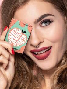 Misslyn MISSLYN-Fruity Beauty Strobing Powder, Shimmer, Pigment Rich & Silky Formula, Natural Glow, Illuminator Highlighter, Lightweight Bracelet Gift