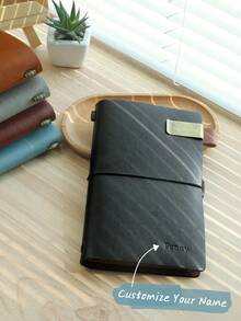 Journal  vintage personnalisé avec porte-stylo A6, cahier de voyage personnalisé avec sacs pour cartes de paiement PVC. Personnalisez le nom, le carnet de croquis, le planificateur Moleskine , le cadeau de cahier réutilisable pour l'anniversaire, Noël, la rentrée scolaire. Multi-fonctionnel, ornemental, personnalisé, unique, personnalisé, pour les travailleurs, les clients, les étudiants, pour les affaires/le travail/le bureau, pour l'école, les élèves du collège, les élèves du lycée, les étudiants universitaires, les étudiants de première année, les étudiants de deuxième année, les étudiants des classes inférieures, multi-fonctionnel, ornemental, réutilisable, moderne, coloré, mignon, vintage, dessin animé, kawaii, personnalisé, personnalisé, unique, personnalisé, travailleurs, clients, étudiants, pour les affaires/le travail/le bureau, pour l'école