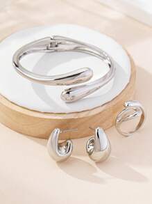 Set de joyería de 2 piezas con anillo y pendientes de forma de gota de agua con acabado liso y metálico minimalista y elegante para mujer