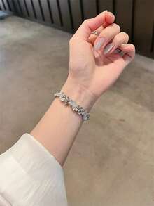 New Summer Elegant Laser Butterfly Strap Compatible With 38/40/41/42/44/45/46/49mm Compatible With Apple Watch Strap Ultra/S10/9/8/7/6/5/4/3/2/1