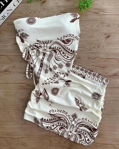 Conjunto feminino estampado cropped e mini saia com lacinho
