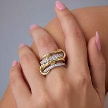 1 طقم خواتم متعددة الطبقات من الذهب المطلي ب- 18 قيراط والزركونيا المكعبة، مناسبة للمناسبات والحفلات والهدايا