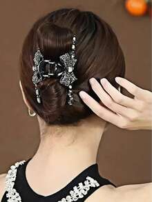 1pc Large Pearl Hair Clip, Fully Rhinestone Bow Claw Clip, Girls Rainbow Candy Bun Claw Clip, Donut Hair Bun Maker,Gifts,Travel,Gifts For Women,Hair Stuff,Stocking Stuffers,Stocking Stuffers,Stocking Fillers,Stocking Stuffers For Women,Stocking Fillers Women,Christmas Gifts,Gifts,Christmas Stocking Fillers,Gifts For Women,Gift,Christmas Gift,Stocking Stuffers For Adults,Stocking Fillers For Adult,Hair Stuff,Women's Accessories,Stocking Stuffer,Coming-Of-Age Hair Accessory,Christmas Hair Accessories,Gift Ideas For Women,Beauty Stocking Fillers,Christmas Gifts For Women