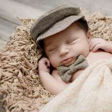 3pcs Newborn Baby Boy Gentleman Striped Beret Hat, Bow Tie And Glasses, Khaki Gray Striped Flat Cap Set, Infant Photography Props, Baby Christening Gift - Multicolor - View 4