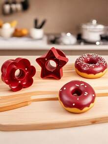 3pcs Large Round Heart Shaped Donut Baking Mold, Baking Tool Imprint Cookie Cutter Plastic Hollow Bread Mold, Multi-Purpose Donut Bread Baking Mold For Home