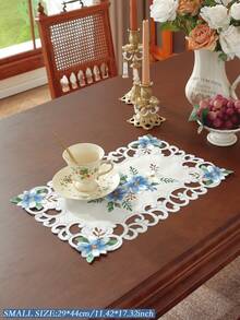 1 件 100% 涤纶刺绣镂空花卉桌旗，适用于餐桌、橱柜、电视柜、冰箱、桌布、灯垫、家居装饰、节日装饰、派对、生日、防尘罩、桌旗、盘垫、礼物、室内和室外、派对和婚礼装饰，多种尺寸可选，四季皆宜