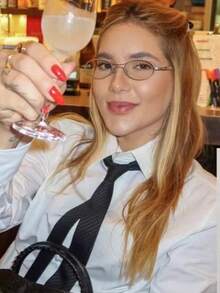 The Frame Of The Women's Glasses In The Same Style As The Internet Celebrity Is Smooth, Simple And Beautiful, And The Legs Are Decorated. - Vàng - Xem 2