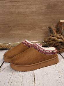 Cizme de zăpadă la modă toamnă/iarnă 2025, cizme scurte casual din blană artificială groasă pentru femei