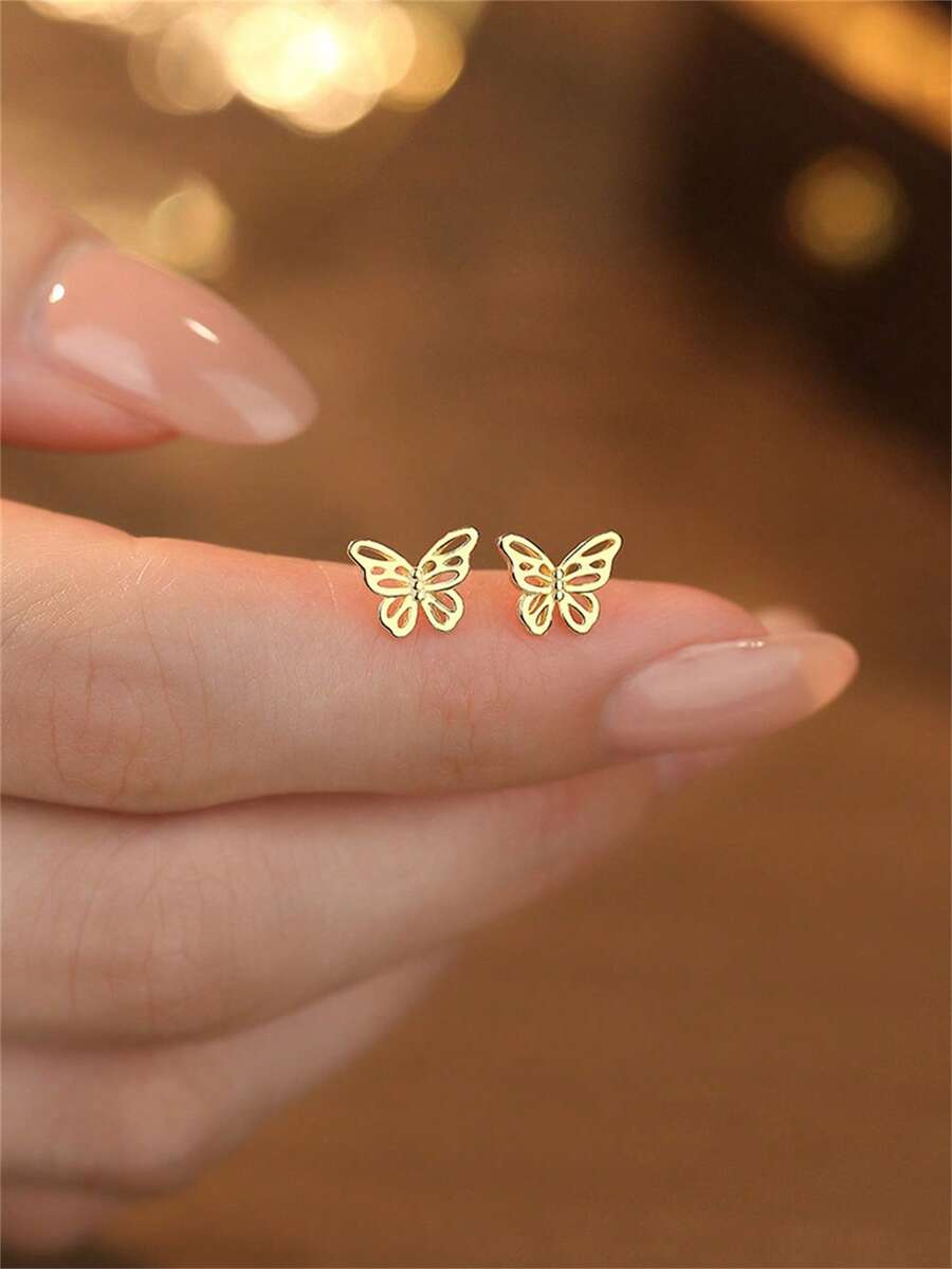 1 Pair Of Fashionable, Exquisite, Versatile And Sweet S925 Sterling Silver Hollowed-Out Butterfly Stud Earrings For Women, Suitable For Daily Commute Wear - Gold - View 1