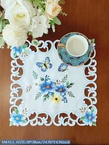 1 件 100% 涤纶刺绣镂空花卉桌旗，适用于餐桌、橱柜、电视柜、冰箱、桌布、灯垫、家居装饰、节日装饰、派对、生日、防尘罩、桌旗、盘垫、礼物、室内和室外、派对和婚礼装饰，多种尺寸可选，四季皆宜