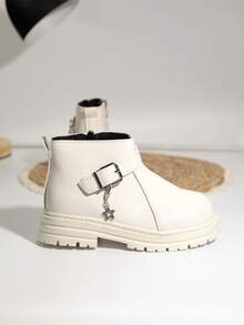 1 Pair Of Fashionable New Round Toe Comfortable And Simple Children's Flat Shoes, Casual Daily Outdoor Low Top Star Short Boots, Suitable For Autumn And Winter Wear