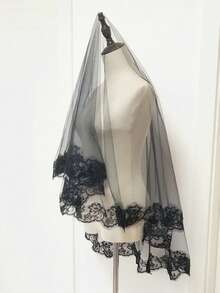 Elegant Double Layer Bridal Veil With Sequin Trim And Comb - Sophisticated Polyester And Spandex Wedding Accessory, Suitable For Brides, Engagements And Special Occasions, Exquisite Design For Elegant Wedding Look