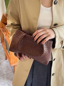 New Fashion Solid Color Clutch, Pleated Cloud Bag, Solid Color Casual Envelope Bag, Cosmetic Bag, Travel Accessory Bag, Inner Liner Bag, Toiletry Bag, Storage Pouch - Brown - View 3
