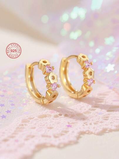 Artepollo 1对925纯银防过敏小花朵耳环，镶嵌粉色锆石，甜美精致，礼盒包装，优雅高贵，适合日常或节日佩戴，是送给女孩、朋友、返校季或圣诞节的理想礼物。