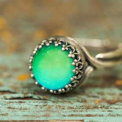 1pc Vintage Mood Ring With Embedded Thermochromic Stones, Suitable For Women To Match Daily Outfits And Party Accessories, Gift For Family/Friends/Lover