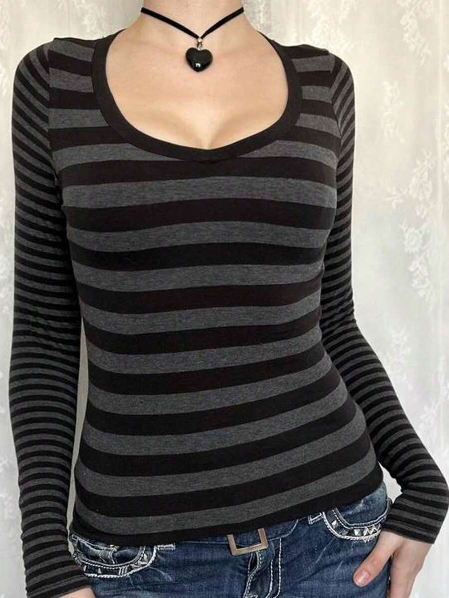 GAOVOT Women's T-Shirt For Autumn And Winter Y2k Sexy Young Hot Striped Color-Blocking Round-Neck Long-Sleeved Top