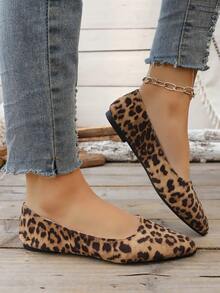 女士新款优雅豹纹尖头休闲户外一脚蹬鞋，“时尚”印花芭蕾舞鞋运动鞋 - 豹紋 - 查看 7