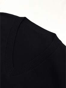 Áo vest dệt kim cổ chữ V Thu Đông 2025, tối giản, nhẹ nhàng, phong cách học thuật thường ngày dành cho nữ, kiểu dáng retro học thuật cực kỳ đơn giản và đa năng, phù hợp cho Giáng sinh và Năm mới. Màu đen. - màu đen - Xem 11