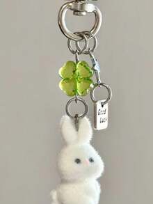 1 pieza Llavero unisex con conejo de felpa con estampado de dibujos animados, accesorio con colgante de trébol lindo para bolso, otoño e invierno Y2K