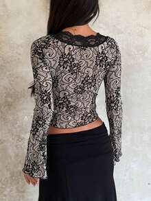 1 chiếc áo kiểu dệt kim mỏng, màu trơn, in họa tiết hoa, cài cúc phía trước, thích hợp cho đi biển và mọi mùa, màu đen, thích hợp cho kỳ nghỉ xuân. - màu đen - Xem 2