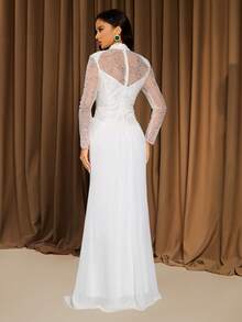 Elegantes weißes Hochzeitskleid mit Stehkragen, Langarm, Pailletten-Patchwork und Chiffon - Weiss - Übersicht 7
