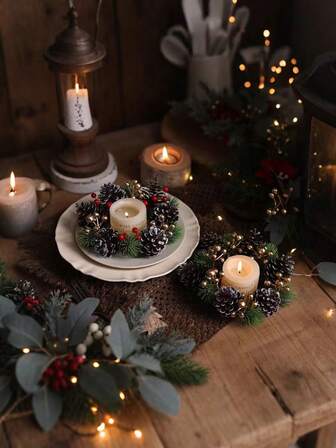 1件圣诞工艺品装饰品，人造松果松针红金浆果蜡烛环家居装饰，室内外花园冬季圣诞节塑料植物蜡烛小花环，适用于婚礼配饰、订婚派对、生日、客厅、房屋、桌子、墙壁、门悬挂装饰，假植物叶子蜡烛架烛台，节日必备个性化礼物