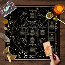 1 件装星空塔罗布，附赠塔罗牌袋 - 神秘黑色背景，饰以金色星星、月相和花卉图案 - 非常适合占卜、牌阵摆放和祭坛装饰，巫术祭坛装饰 | 神秘设计 | 耐用涤纶材质，月相装饰