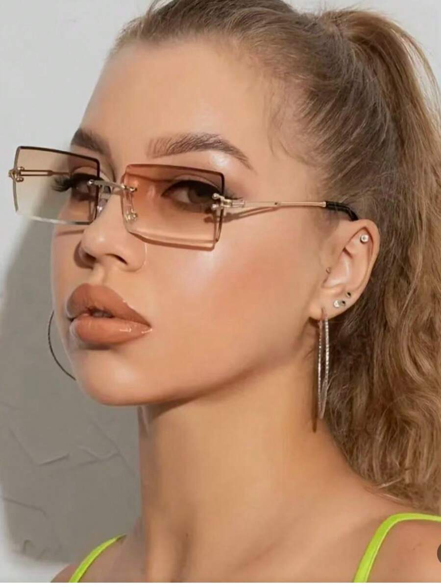 A Pair Of European And American Fashion Decorative Glasses For Women, With Metal Frame And Small Square Lens Assembly, Suitable For Parties And Daily Shopping. - 棕色 - 查看 1