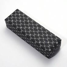 1PC Arm Rest For Nails - Nail Art Accessories Tool, Soft And Comfortable Armrest Mat, For Nails Tech Nail Supplies Nail Tech Must-Haves Nail Table For Nail Tech Nail Art For Home DIY Manicure Easy To Clean And Suitable For Personal Use Or Nail Salon