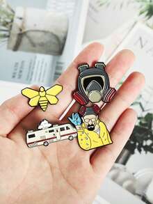 4pcs European & American Accessories, Breaking Bad TV Series Cartoon Character Gas Mask Shaped Enamel Alloy Brooch