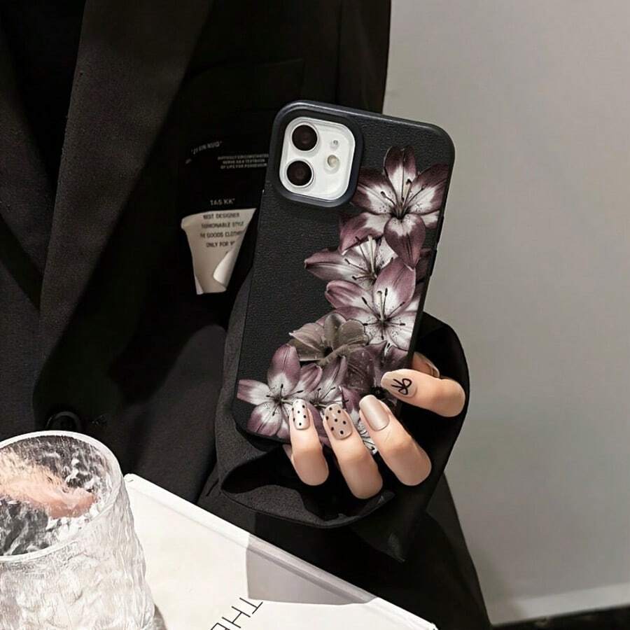 1pc TPU Material Elegant Dark Color Lily Flower Pattern Phone Case Compatible With Apple// Phones - Black - View 1