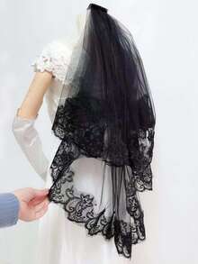 Elegant Double Layer Bridal Veil With Sequin Trim And Comb - Sophisticated Polyester And Spandex Wedding Accessory, Suitable For Brides, Engagements And Special Occasions, Exquisite Design For Elegant Wedding Look