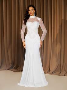 Elegantes weißes Hochzeitskleid mit Stehkragen, Langarm, Pailletten-Patchwork und Chiffon - Weiss - Übersicht 1
