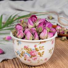 1 paquet (30g) de pétales de rose séchés à la cire, convient pour les matériaux de DIY et d'artisanat, les diffuseurs de parfum, la décoration de savon, les accessoires pour rehausser les parfums, convient pour tous les festivals et événements, la décoration de la maison, du bureau, du café, l'ambiance des fêtes, la décoration de fabrication de bougies