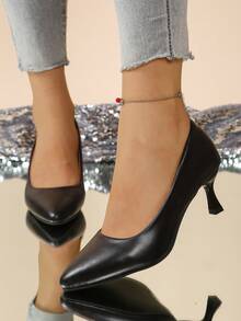 Tacchi alti a punta opaca, design elegante in pelle, adatti per lavoro, pendolarismo, appuntamenti, versatili e lusinghieri, eleganti, tacco a gattino