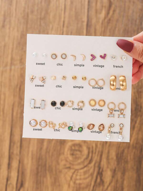 40 قطعة أقراط درة مزيفة على شكل هلال وقلب، مناسبة للنساء لارتدائها في المناسبات والأعراس