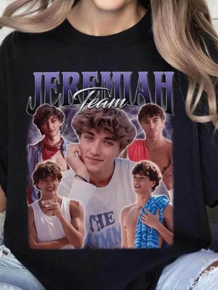 Team Jeremiah Shirt, The Summer I Turned Pretty Merch, Jeremiah Fisher Shirt, Summer Romance Shirt, YA Romance Books Shirt Funny T Shirts  Vintage Shirts Graphic Tees T Shirt Men Halloween Fgift,Printed & Shipped In USA - 黑色 - 查看 1
