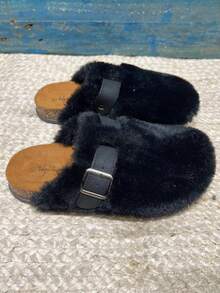 Mules femme à design moelleux et décontracté - Noir - Voir 3