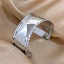 1pc Unique Curved Smooth Open Bangle Bracelet, Suitable For Women, Made Of Alloy Material, Suitable For Daily, Party, Christmas, Halloween Accessories And Gifts