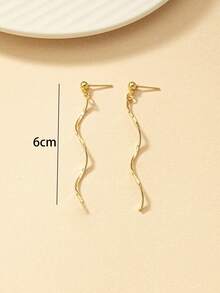 1 Pair Of Personalized Minimalist Spiral Design Earrings, Minimalist Stainless Steel Earrings, Suitable For Women's Daily Outfits