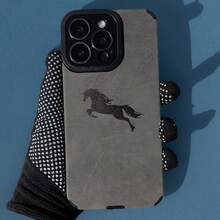 Funda de teléfono a prueba de polvo, asequible y popular con patrón de caballo negro, elegante y clásica, funda de protección personalizada y creativa, diseño a prueba de golpes y anticaídas, resistente a la suciedad y duradera, adecuada para  17/17 Pro/17 Pro Max/17 Air/ 16/16 Pro/16 Pro Max/16 Plus/ 15/15 Pro Max/15 Pro/15 Plus/ 14/14 Pro/14 Plus/14 Pro Max/ 13/13 Pro/13 Pro Max/12/12 Pro/12 Pro Max/11/11 Pro/11 Pro Max/XR/X/XS/XS Max. Es el regalo de cumpleaños perfecto para novias, novios, esposos, esposas, amigos o para uno mismo, innovador y a la moda, adecuado tanto para hombres como para mujeres. - Gris 1982 - Ver 8