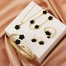 5 Pieces Of Popular Lucky Clover Fashion Lucky Stud Necklace Bracelet Ring Five-Piece Set With Five-Petal Flowers, Suitable For Parties And Festivals