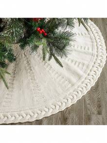 1pc Christmas Tree Skirt, Red Beige Knitted Holiday Tree Bottom Cover, Festive Round Rug, Classic Christmas Decoration, Warm Winter Home Decoration, Suitable For Living Room, Fireplace, Office, Holiday Celebration, Christmas Tree Bottom Decoration, Indoor Holiday Decoration Christmas Decorations Room Decor
