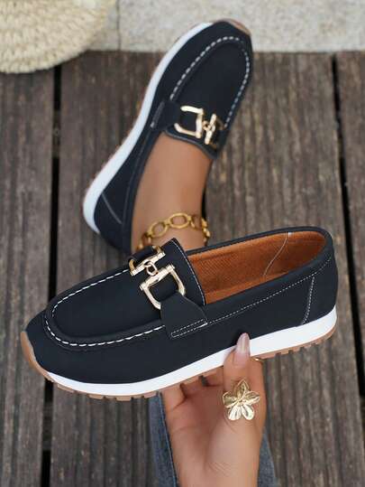 Women's European Size Round Toe Slip-On Loafers With Buckle Decor, Casual Outdoor Shoes, Fashion European Size Plus Size Comfortable Breathable Non-Slip Soft Bottom Metal Chain Decor Slip-On Loafers, Suitable For Spring And Autumn