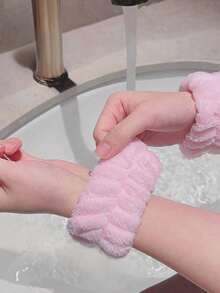 7 件/8 件护肤工具套装、清洁套装、睡前护肤常规套装、深层清洁美容水疗面膜刷套装、柔软头带、去角质刷、硅胶细节面部刷、带洗漱包的便携式护肤工具、女性理想的圣诞礼物、护肤头带、美容、护肤产品、水疗、自我护理、护肤工具、面部护理、美容师用品、皮肤、洗面奶、面部