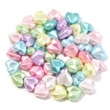 50 Stücke/Packung Acryl Mehrfarbige Facettierte Herz Perlen, Leuchten im Dunkeln Meerjungfrau Farbe 14mm Vertikale Lochperlen Herz für DIY Schmuck, Halskette, Handykette Herstellung