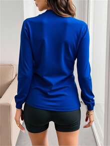 Playera de manga larga para mujer con un bordado de moño en blanco, hecho en México - azul real - Ver 2